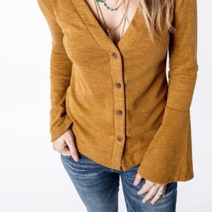NWT Emmer & Oat Rust Flare Sleeve Top